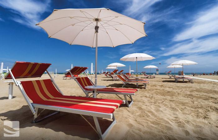 Hotel Riviera Римини Екстериор снимка