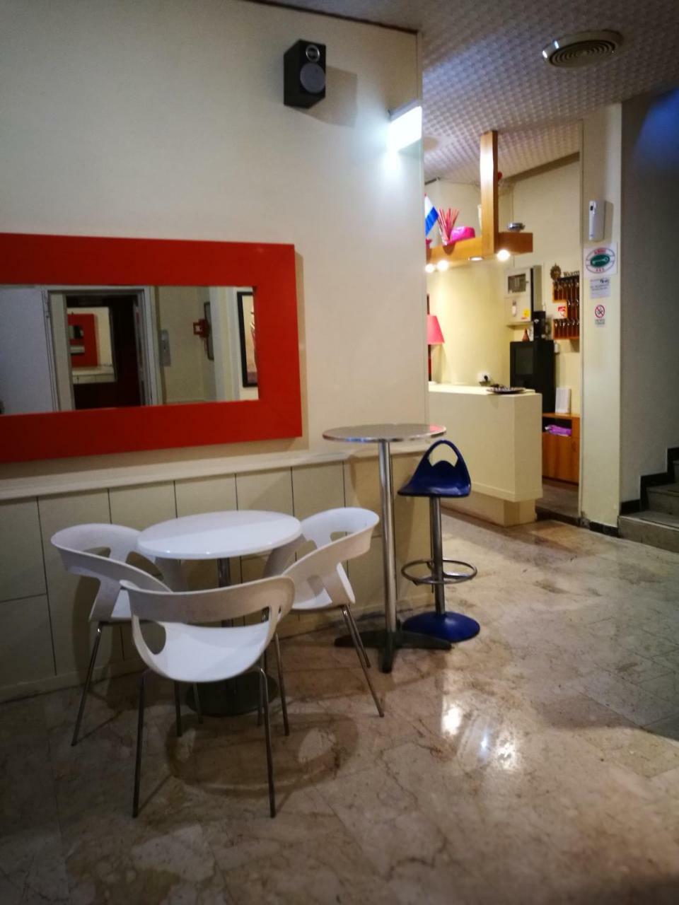 Hotel Riviera Римини Екстериор снимка